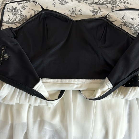 City Triangles Homecoming Prom Dress | Blk/Wht | Size 5 - Picture 11 of 14